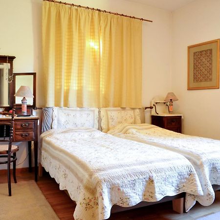 Elegant Stone Mansion In Historic Mystras Leilighet Eksteriør bilde