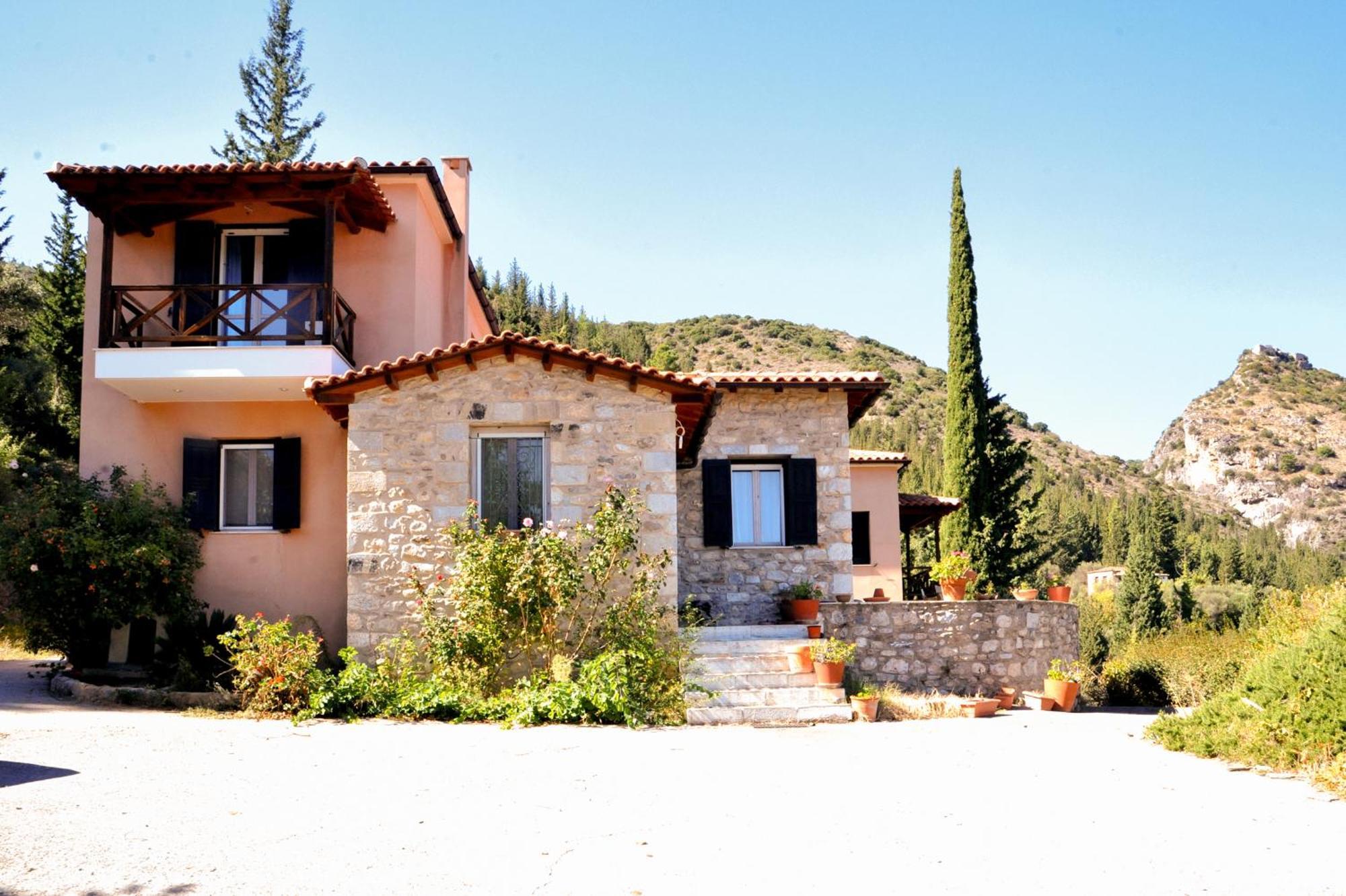 Elegant Stone Mansion In Historic Mystras Leilighet Eksteriør bilde